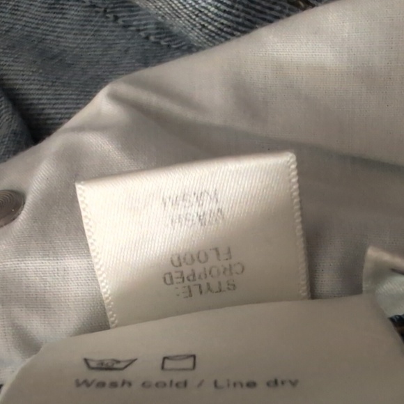 Reformation Cropped Flood Blue Jeans - Picture 6 of 6